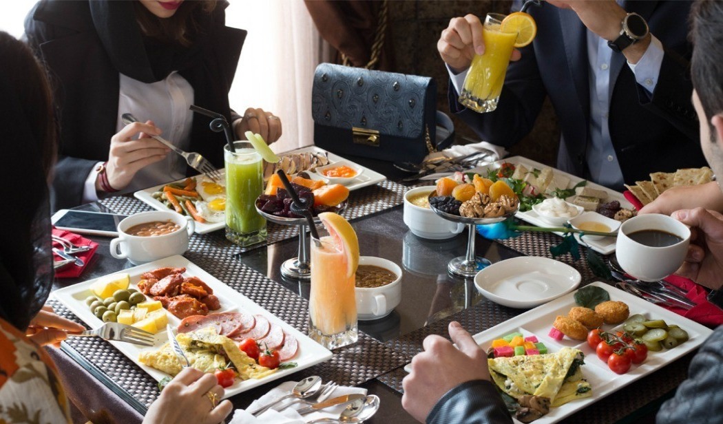 بهترین صبحانه رشت لیست جدید آپدیت بهمن 1404